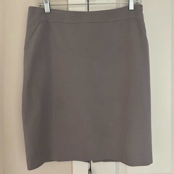 Ann Taylor Dresses & Skirts - Ann Taylor Gray Pencil Skirt Size 10, Fully Lined